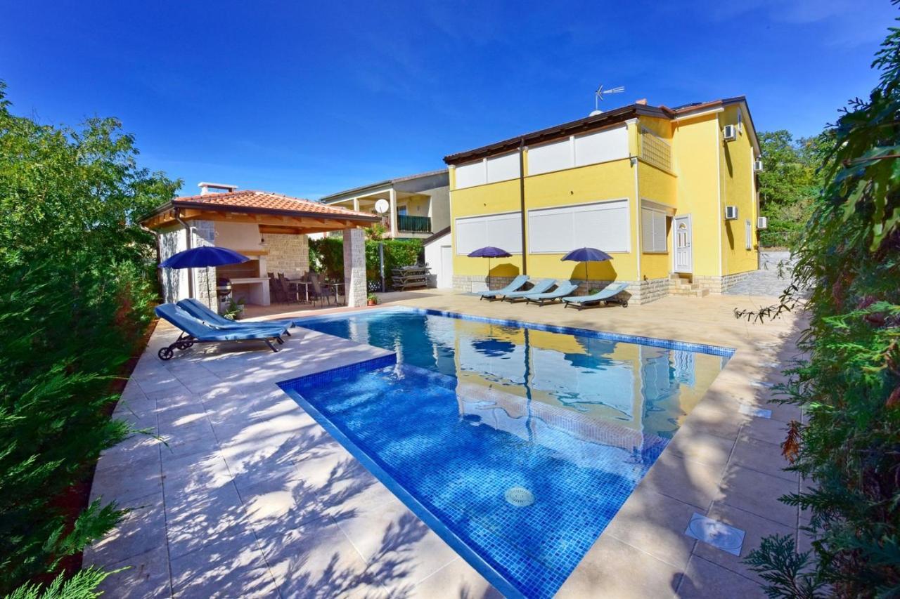 Apartments House Anna For Max 13 Persons In Porec, Pet Friendly Esterno foto